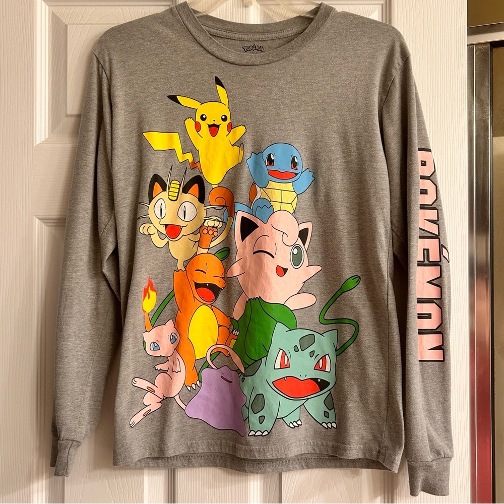 Pokemon T-Shirt Adult Small Gray. Offic. Nintendo TM. Long Sleeves 9 Characters